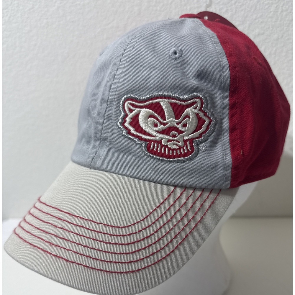 Wisconsin Badgers Grey Red Unisex Cotton Ball Cap Captivating Headwear Adjustabl